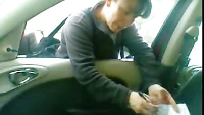 Пикапърът подари на блондинката роза и я клипчета за секс духна след душ.