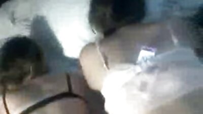 MILF със супер цици бгсекс ближе дупето на човек и се чука след свирка.