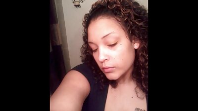 Човекът porno lesbiiki облиза путката на зряла блондинка и изведнъж прецака кучката .